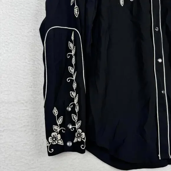 Polo Ralph Lauren Women's 2 Relaxed Fit Pearl Snap Western Embroidered Shirt - Picture 2 of 11